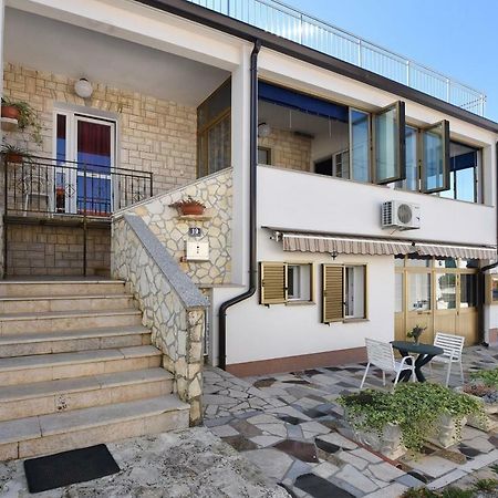 Apartments Nena Funtana Exterior foto