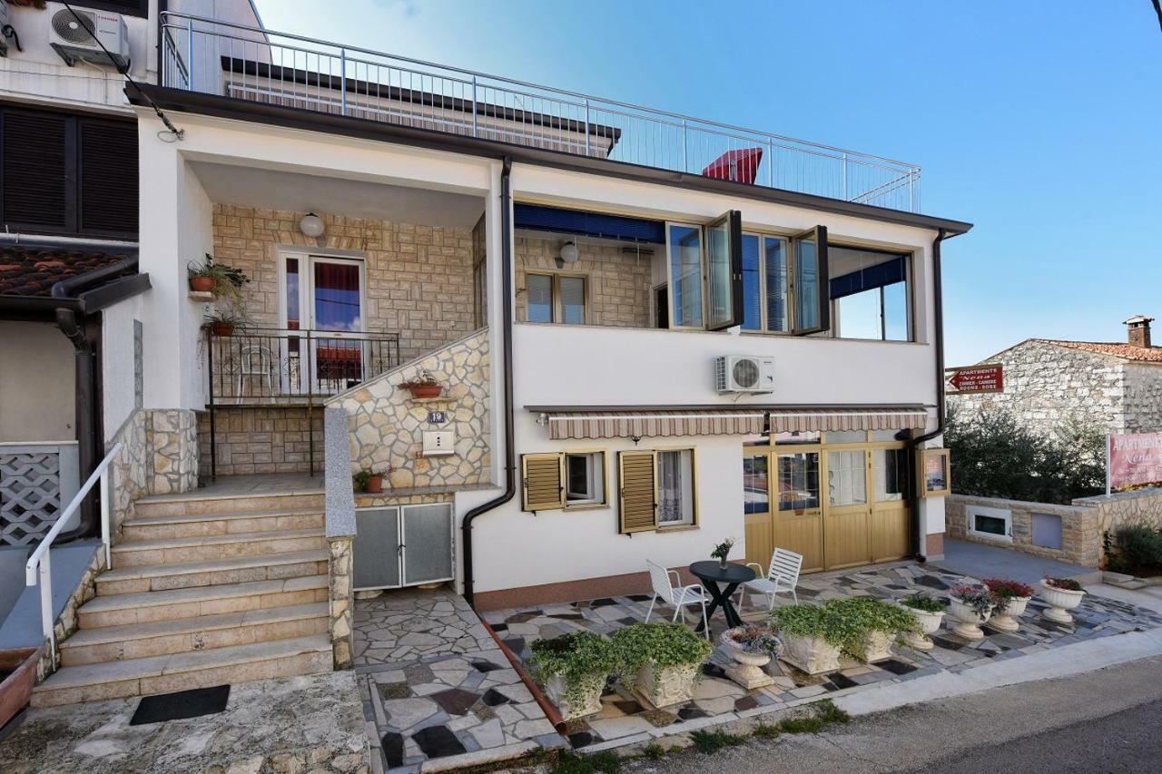 Apartments Nena Funtana Exterior foto