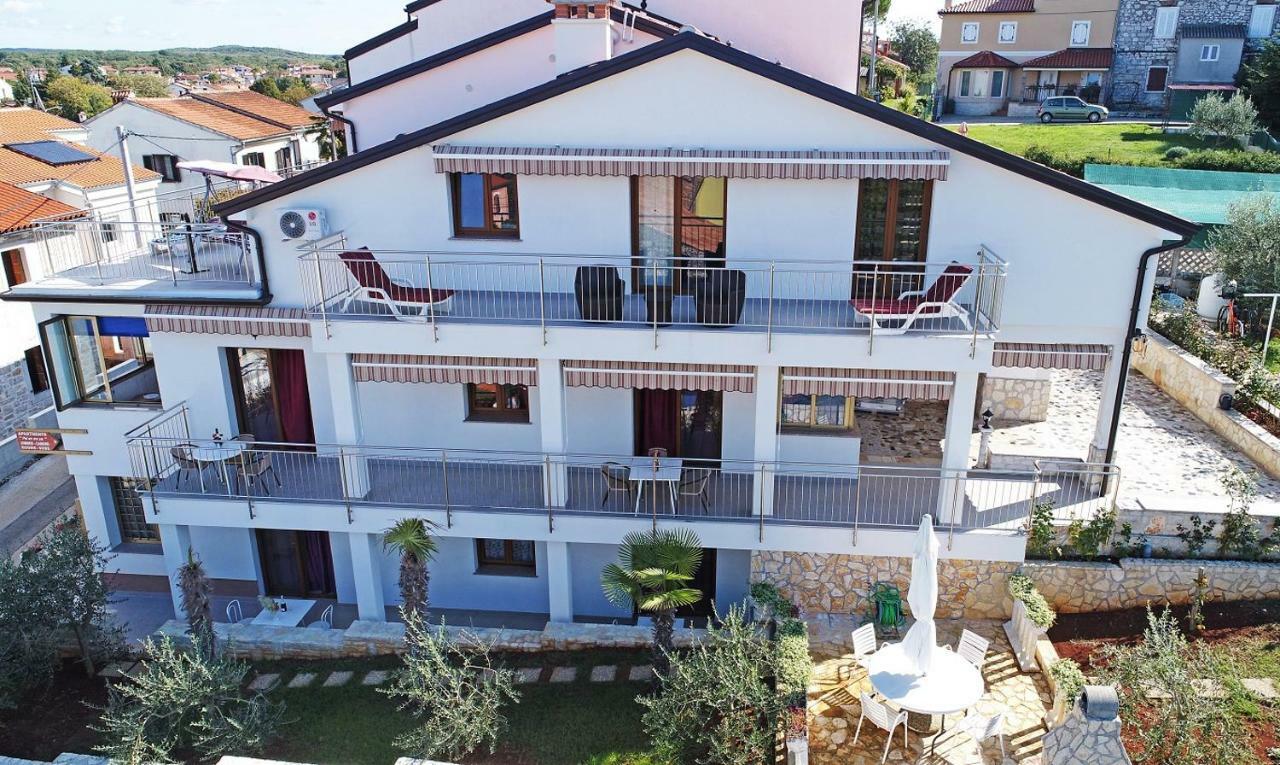 Apartments Nena Funtana Exterior foto