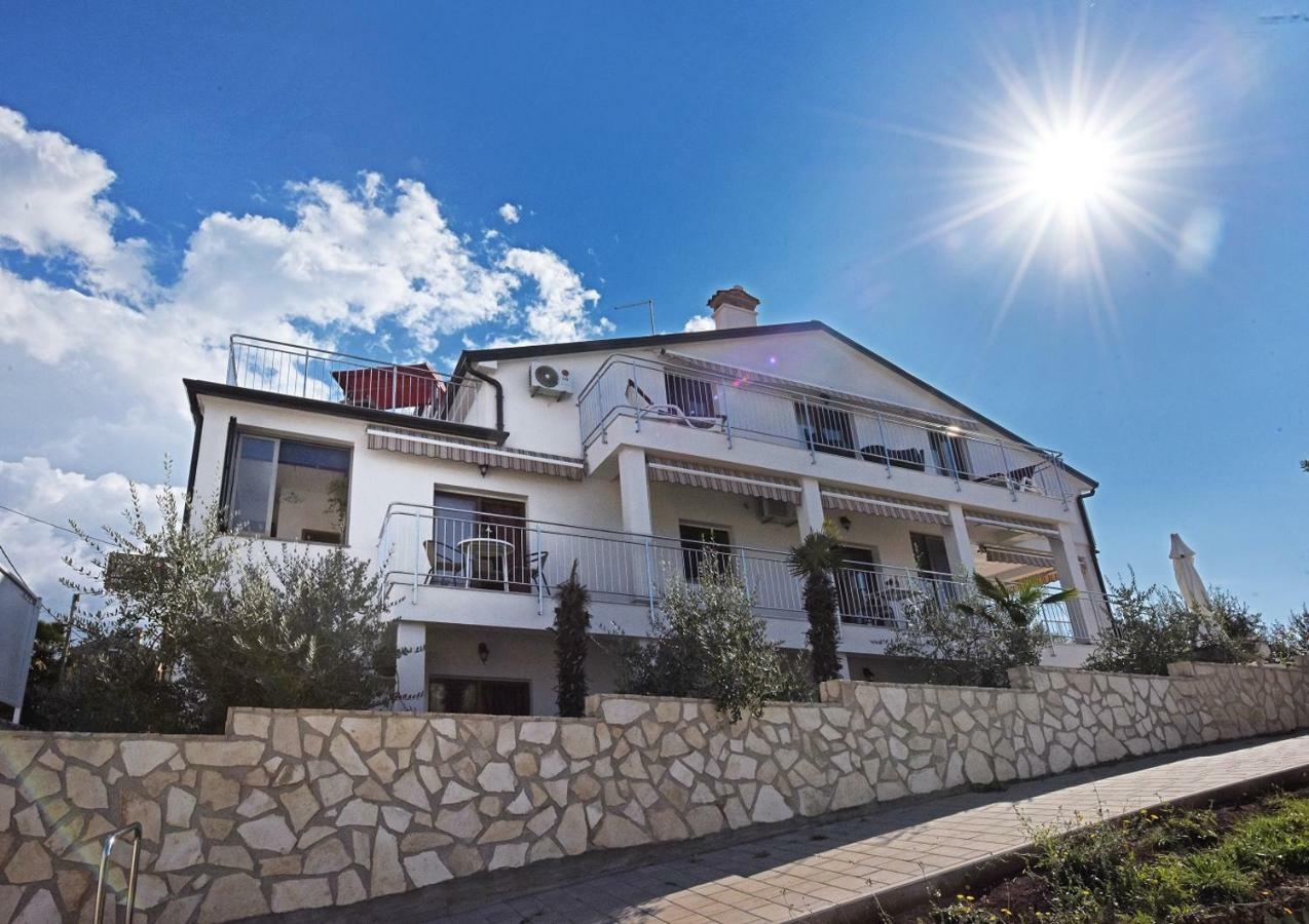 Apartments Nena Funtana Exterior foto